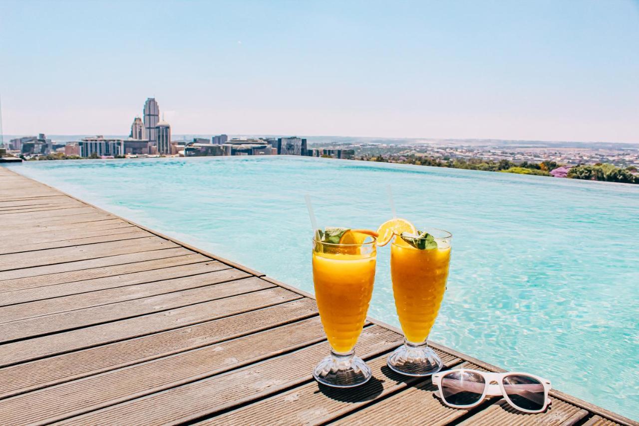 Reserved Suites Illovo Johannesburg Zewnętrze zdjęcie
