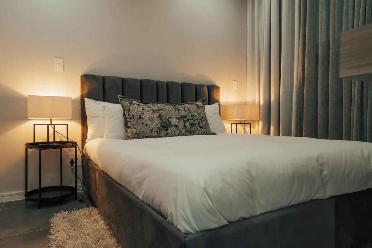 Reserved Suites Illovo Johannesburg Zewnętrze zdjęcie