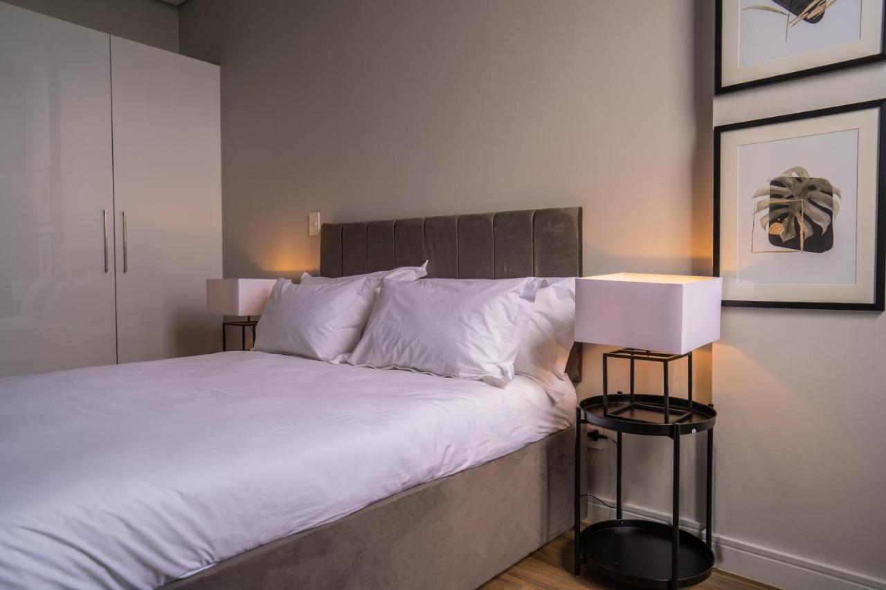 Reserved Suites Illovo Johannesburg Zewnętrze zdjęcie