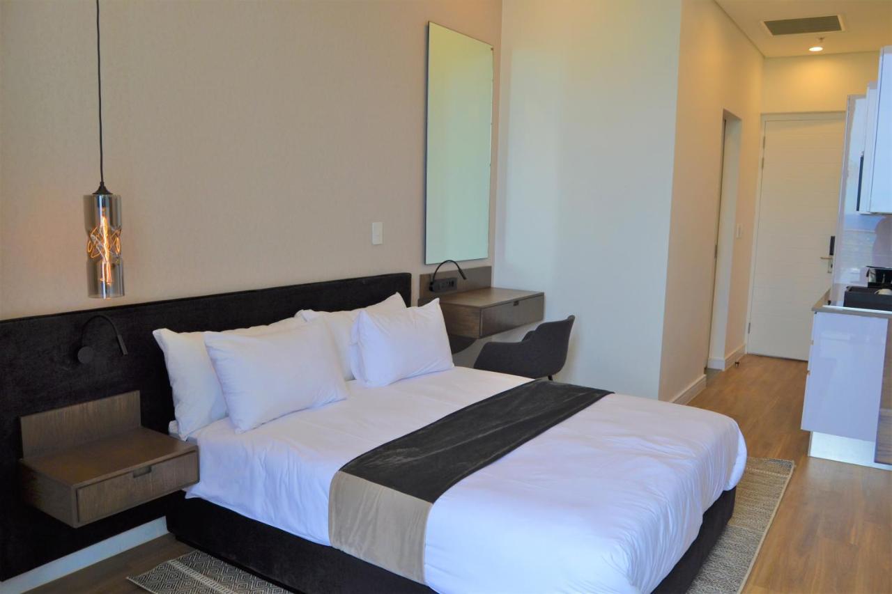 Reserved Suites Illovo Johannesburg Zewnętrze zdjęcie