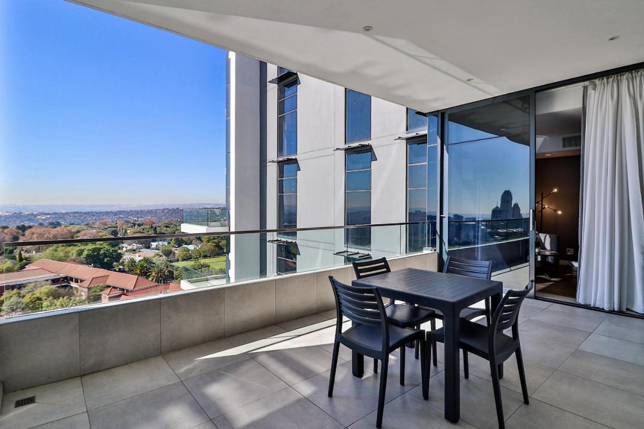 Reserved Suites Illovo Johannesburg Zewnętrze zdjęcie