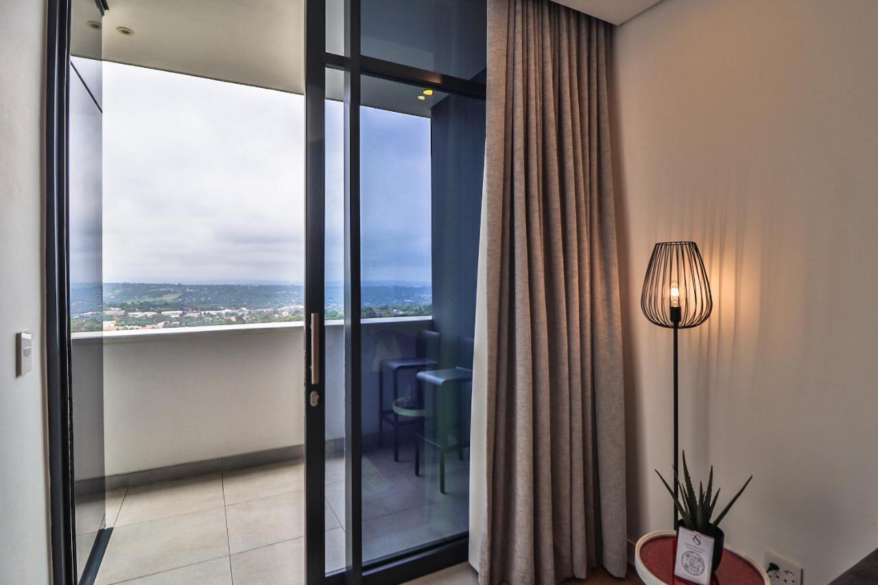 Reserved Suites Illovo Johannesburg Zewnętrze zdjęcie