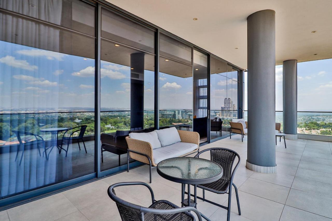 Reserved Suites Illovo Johannesburg Zewnętrze zdjęcie