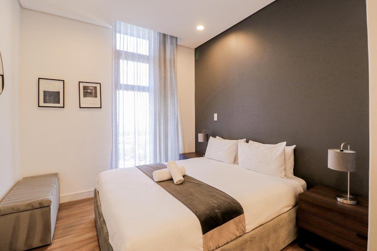 Reserved Suites Illovo Johannesburg Zewnętrze zdjęcie